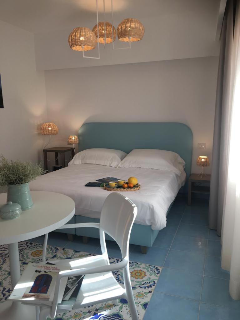 B&B Il Castello 리파리 외부 사진