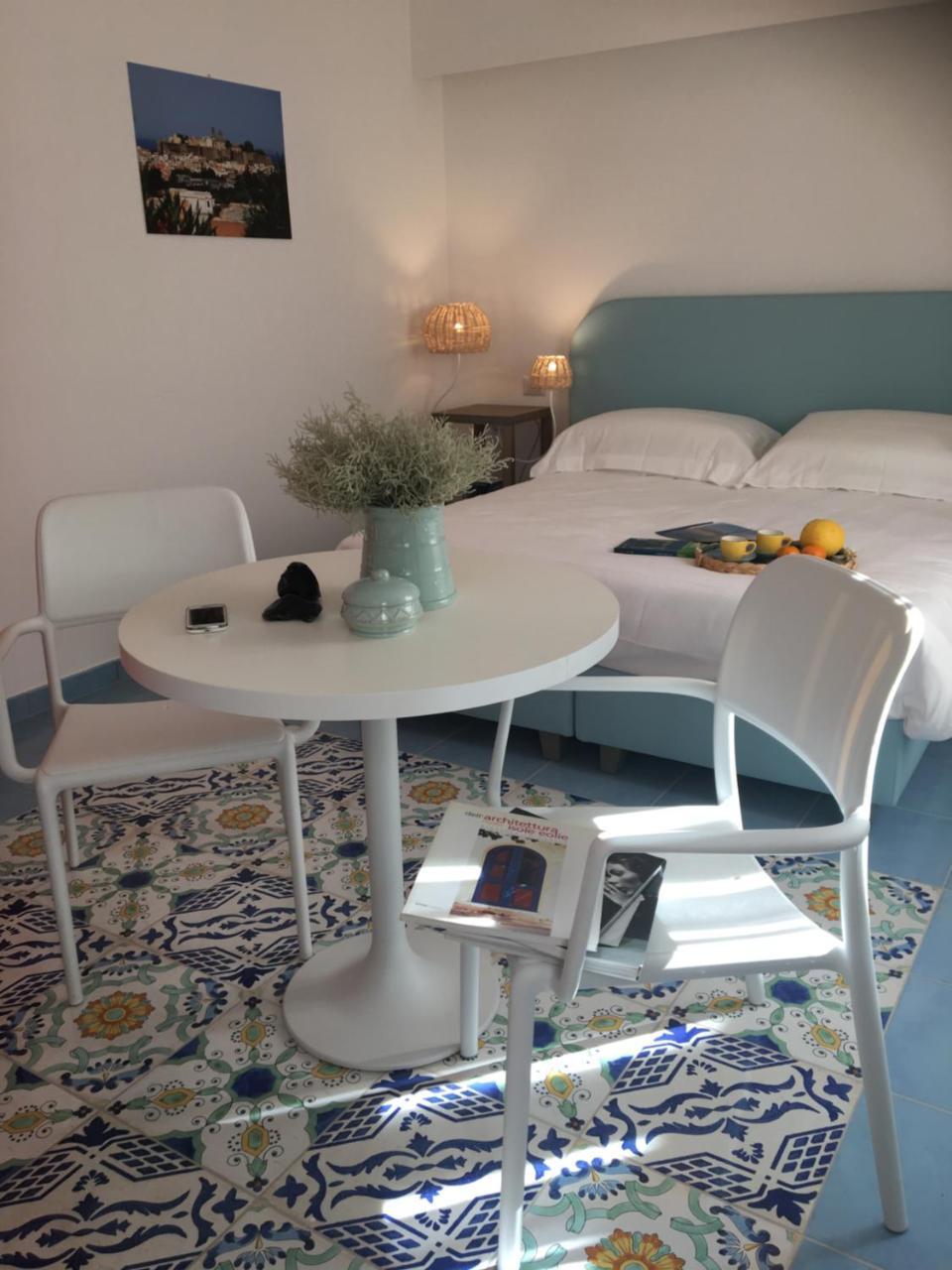 B&B Il Castello 리파리 외부 사진