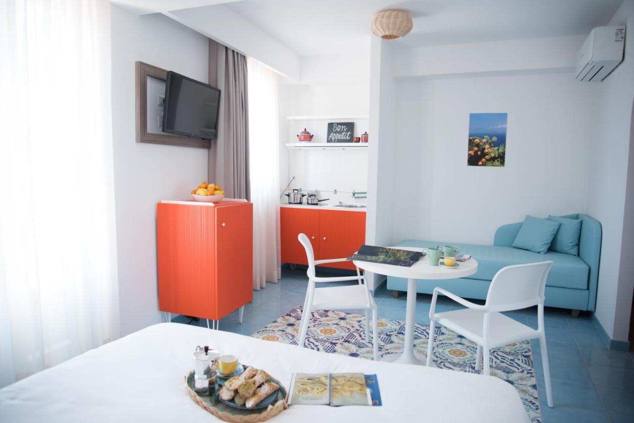 B&B Il Castello 리파리 외부 사진